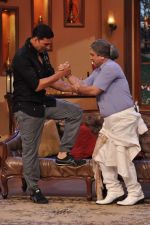 Akshay Kumar promote Once upon a time in Mumbai Dobara on the sets of Comedy Nights with Kapil in Filmcity on 1st Aug 2013 (209).JPG